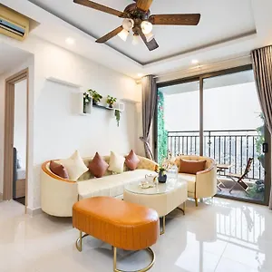 https://awesome-tracys-apartment.hotelsvungtau.com