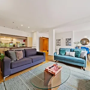 https://apt-100sqm-of-spitalfields-living-sleeps-6.cambridgehotelsuk.com